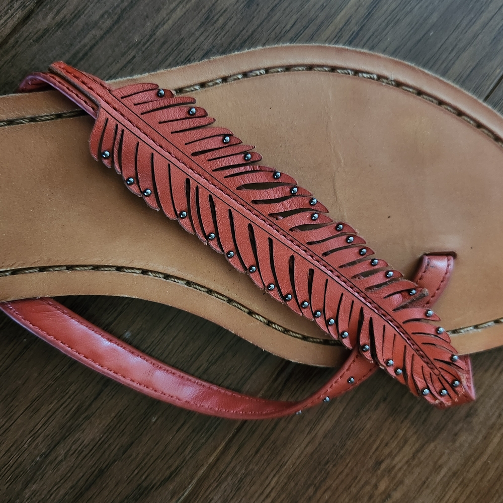 Coach Women's Tan and Burnt Orange Thong Flip Flops Sandals, Size 8B - Picture 2 of 4